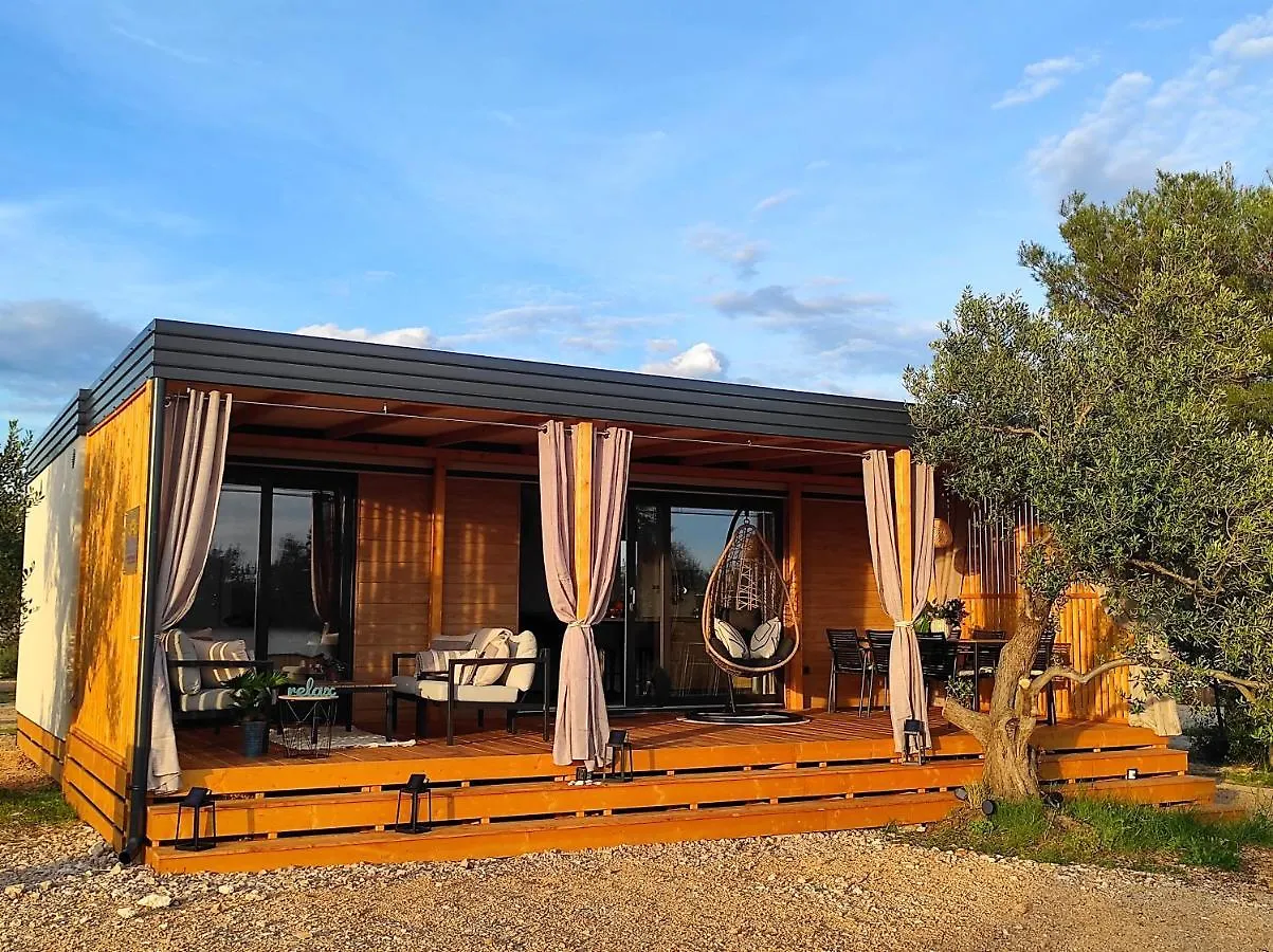 Zen Zone Premium Mobile Home Drage Campsite