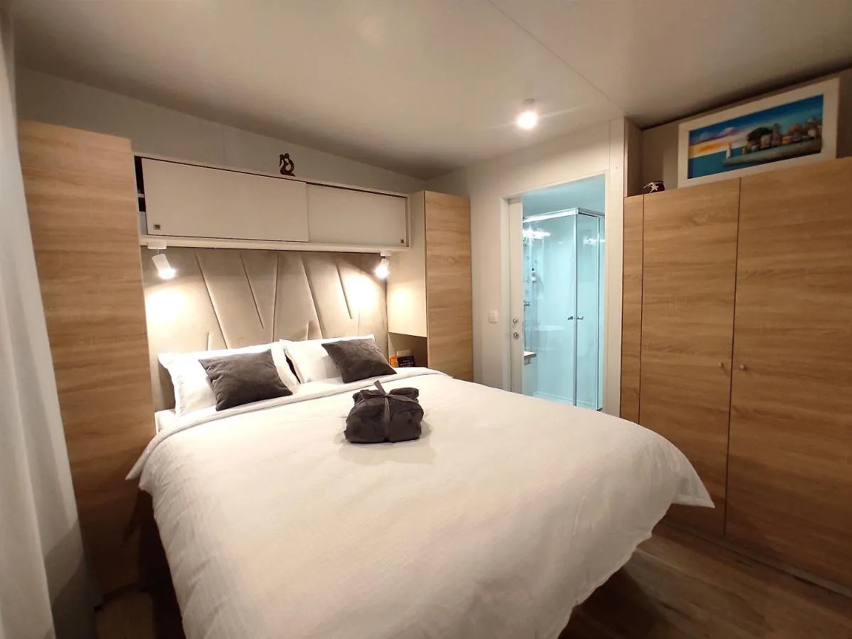 Campsite Zen Zone Premium Mobile Home Drage